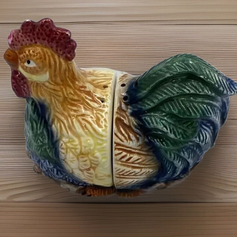 Rooster Salt and Pepper Shaker Set Multicolor Ceramic Farmhouse Kitchen Decor
